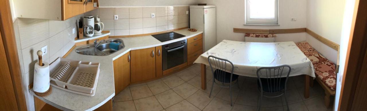 Apartmaji Apartman