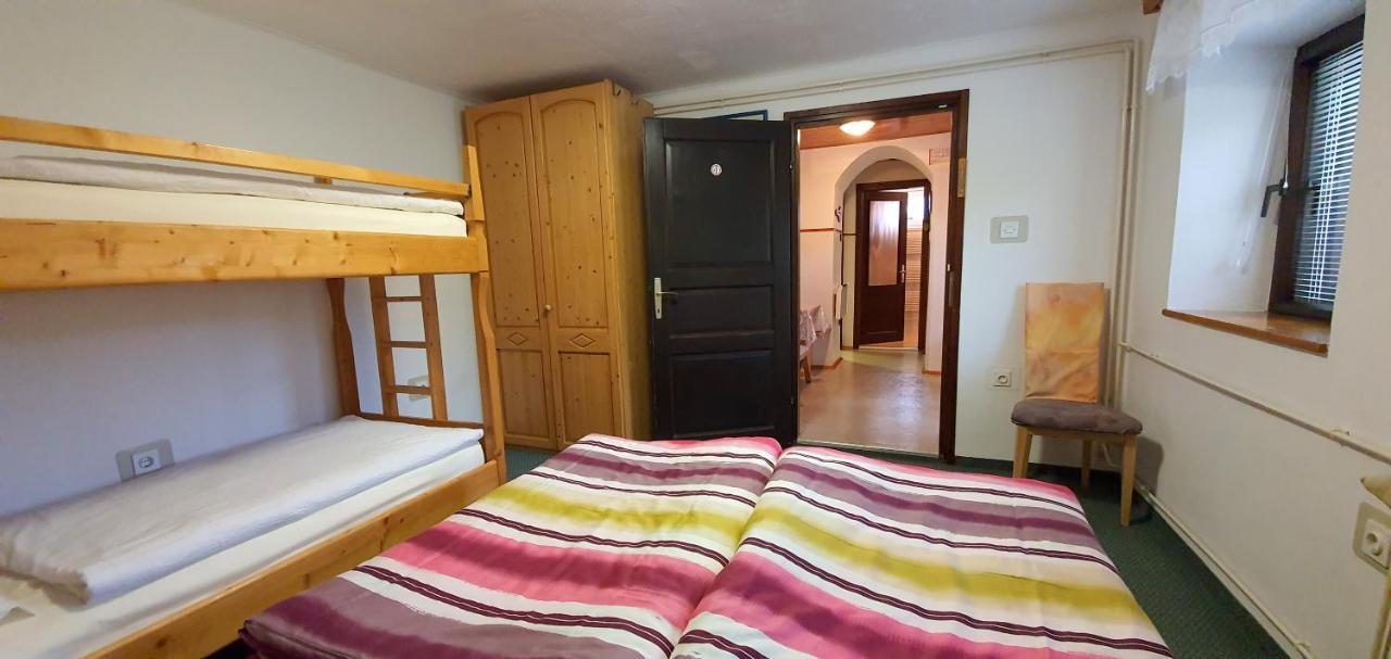 Apartmaji Apartman *