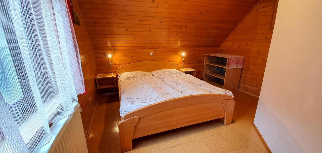 Apartmaji Apartman *